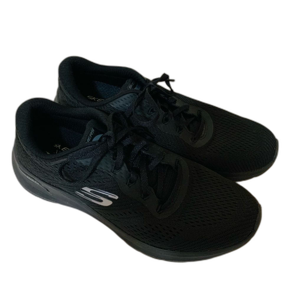 Skechers All-Black Knit Lace-Up Walking Sneakers Air Cooled Arch Fit 9.5 w